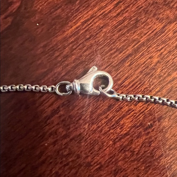 David Yurman Petite Albion Pendant Necklace in Sterling Silver with blue Topaz - Picture 14 of 17